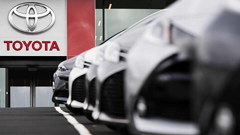 Neuwagen bei einem Toyota-Händler: Auch im nächsten Jahr können Autokäufer mit hohen Rabatten rechnen.