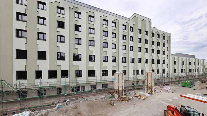 In Harlaching entsteht derzeit der Neubau des städtischen Klinikums, hier ein Foto der Baustelle im Juli.