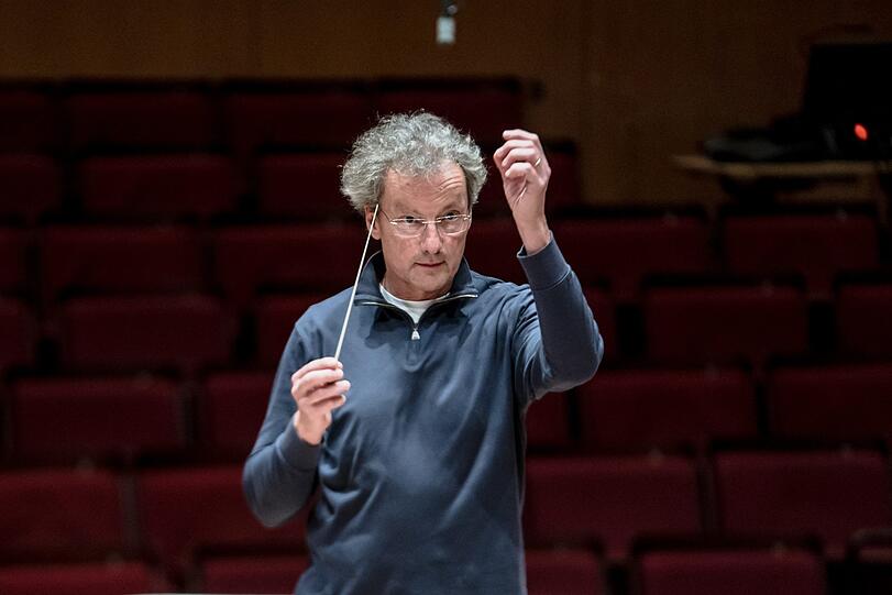 Franz Welser-Möst bei einer Probe im Gasteig.