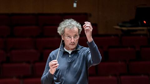 Franz Welser-Möst bei einer Probe im Gasteig.