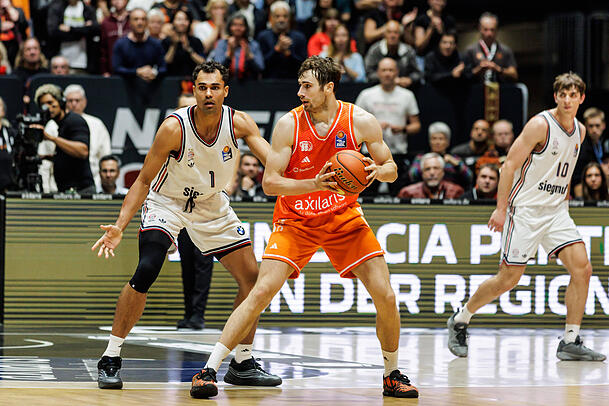 Erzielte gegen Chemnitz 13 Punkte für den FC Bayern Basketball: Oscar da Silva. Erzielte gegen Chemnitz 13 Punkte für den FC Bayern Basketball: Oscar da Silva.