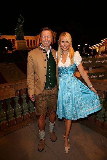 Norbert Dobeleit mit Ehefrau Tamara Sedmak