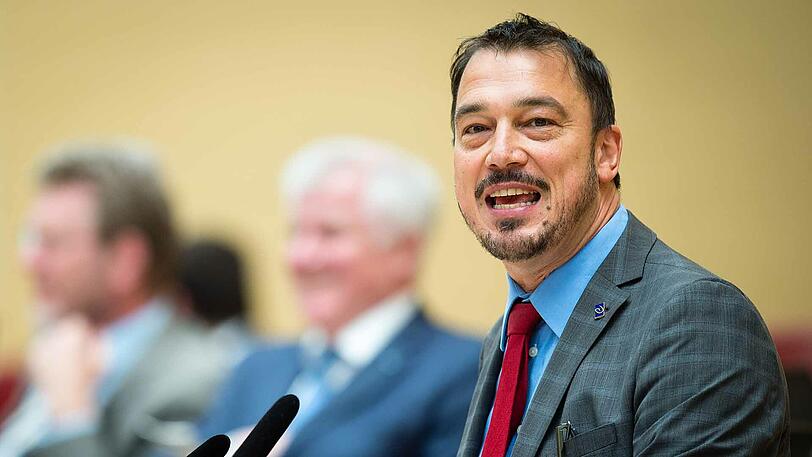 Linus Förster, früherer SPD-Landtagsabgeordneter, ließ im November des letzten Jahres seine Ämter ruhen.