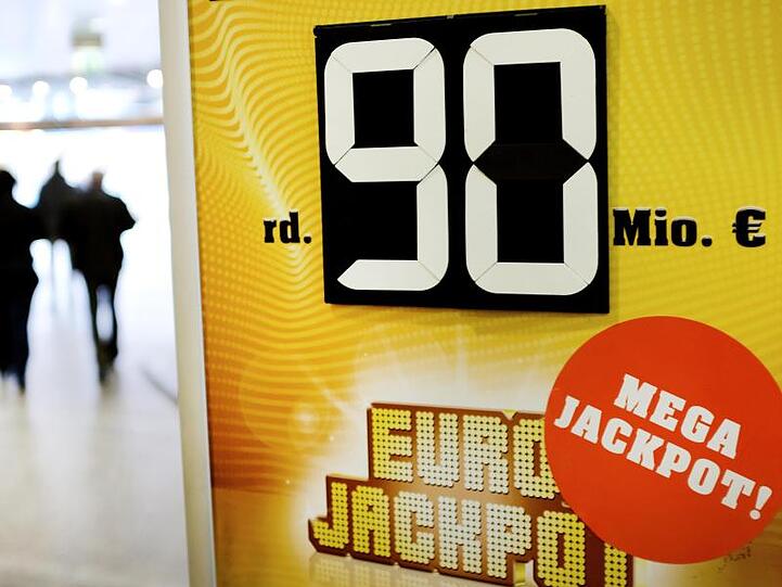 Seit dem Start des Eurojackpots im Jahr 2012 hatte die europäische Lotterie zum siebten Mal die gesetzlich festgelegte Obergrenze von 90 Millionen Euro erreicht. Foto. Martin Gerten
