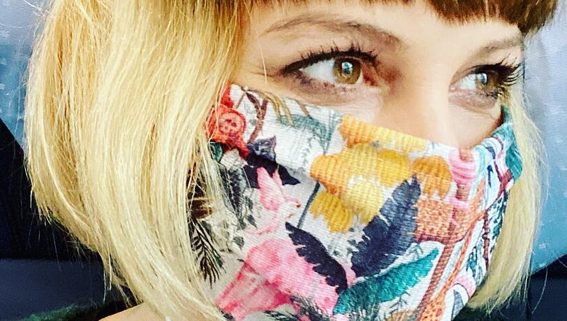 Mit Maske im ICE: die München-Berlin-Pendlerin Nicole Gohlke von der Linkspartei.