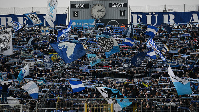 Bislang galt 3G+ im Grünwalder Stadion – bald 2G. (Archivbild)