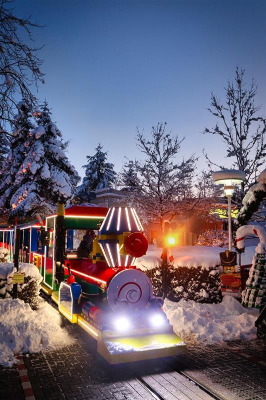 Nicht nur für Kinder ein Spaß: eine Fahrt im Legoland Express. Nicht nur für Kinder ein Spaß: eine Fahrt im Legoland Express.