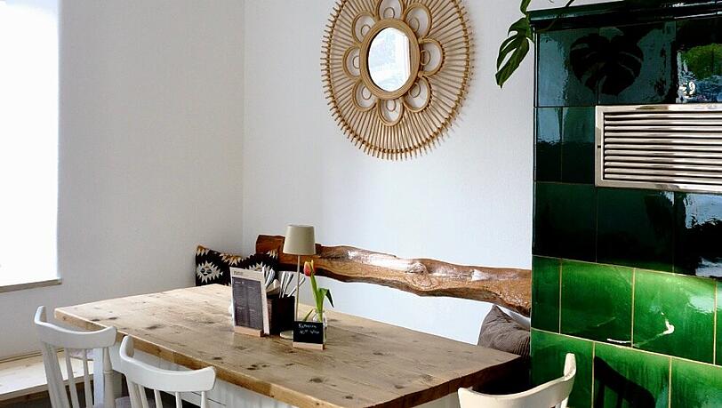 Aus einem Caf&eacute; werden in Oberbayern gleich zwei. Die G&auml;ste sollen am Stil und an der Speisekarte erkennen, dass die Lokale zusammengeh&ouml;ren.