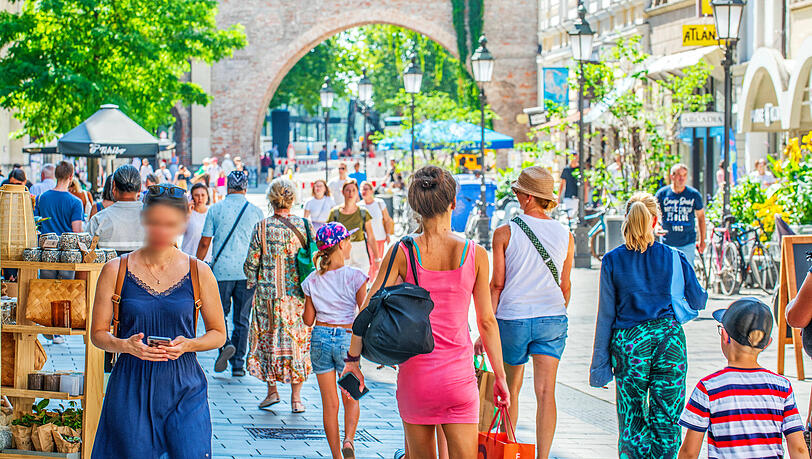 Shopping in der Sendlinger Stra&szlig;e: Das Angebot ist gro&szlig;, der Geldbeutel auch?