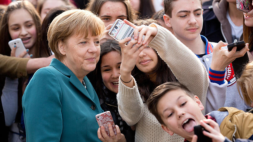 Dürften sie Kanzler oder Kanzlerin direkt bestimmen, würden sich 35 Prozent der Jugendlichen für Angela Merkel entscheiden.