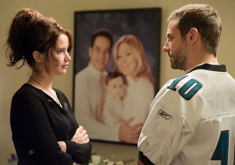 Dienstag, 11.6.: "Silver Linings" mit Bradley Cooper und Jennifer Lawrence. Manchmal ist Verrücktheit ein Grund sich zusammenzutun. Und...