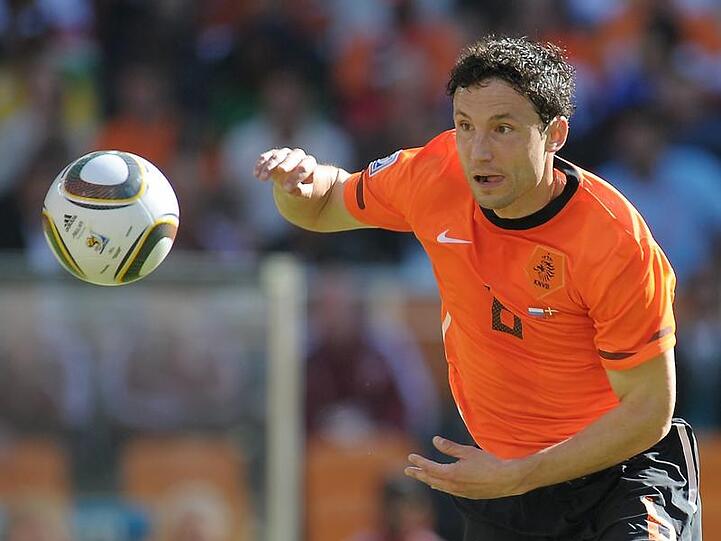 Hat Kniebeshwerden: Mark van Bommel