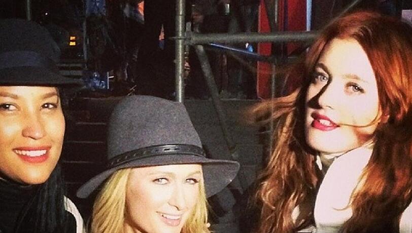 Icona Pop und Paris Hilton haben Spaß in Shanghai Icona Pop und Paris Hilton haben Spaß in Shanghai