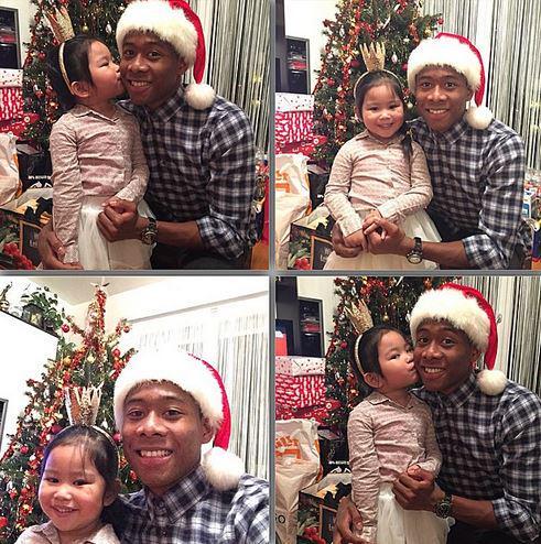 David Alaba: "Zusammen mit meiner Nichte Karylle Mae wünschen wir euch allen schöne Feiertage und ein frohes Weihnachtsfest mit eurer Familie und euren Liebsten!"