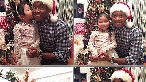 David Alaba: "Zusammen mit meiner Nichte Karylle Mae wünschen wir euch allen schöne Feiertage und ein frohes Weihnachtsfest mit eurer Familie und euren Liebsten!" David Alaba: "Zusammen mit meiner Nichte Karylle Mae wünschen wir euch allen schöne Feiertage und ein frohes Weihnachtsfest mit eurer Familie und euren Liebsten!"
