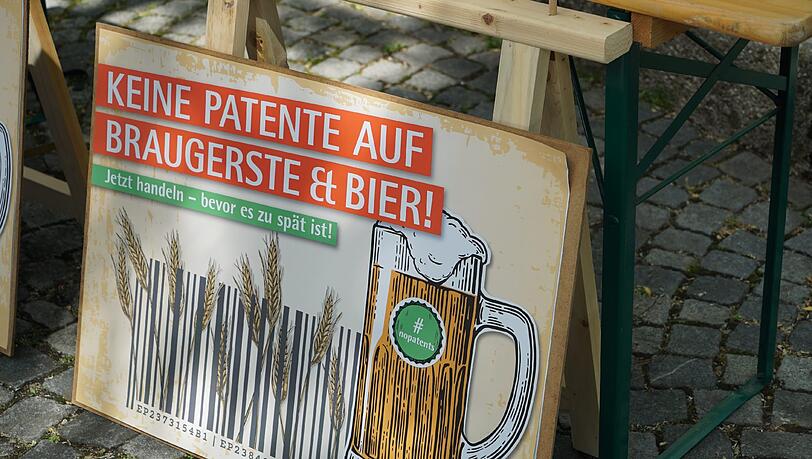 100 Aktivisten protestierten am Mittwoch vor dem Patentamt.