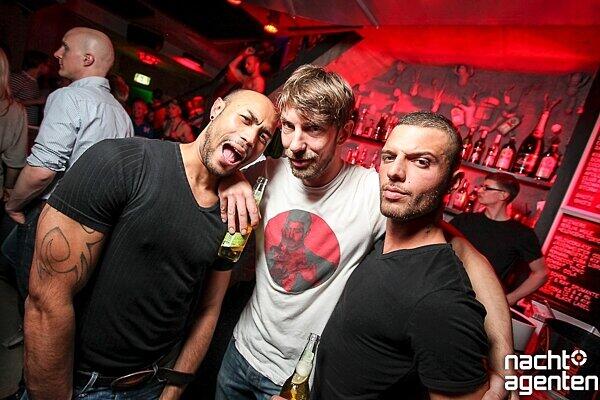 Die schwule Party im Harry... ooops: Garry Klein dürfen sich feierwütige Homosexuelle am Mittwoch nicht entgehen lassen. Mehr Bilder unter: www.nachtagenten.de