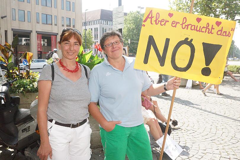 Beim Slutwalk wird in München und vielen anderen Städten gegen sexuelle Unterdrückung demonstriert: Hier die Bilder vom Sendlinger Tor.