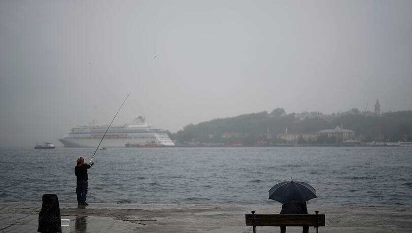 Ein Regentag in Istanbul - angesichts der Wasserprobleme im Land sind darüber viele dankbar. (Archivbild)