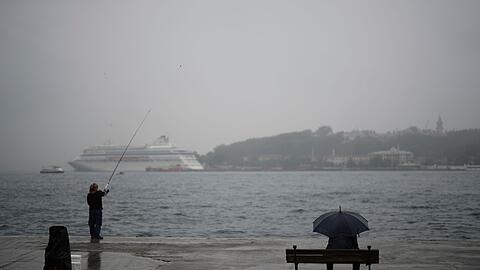 Ein Regentag in Istanbul - angesichts der Wasserprobleme im Land sind darüber viele dankbar. (Archivbild)