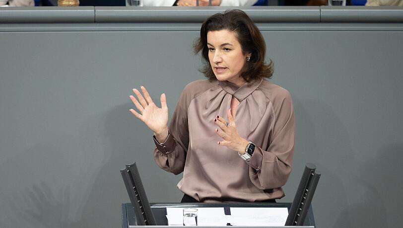 Bundesforschungsministerin Dorothee B&auml;r (CSU) hatte laut Weimer Media f&uuml;r den Erhard-Gipfel bereits zugesagt. (Archivbild)