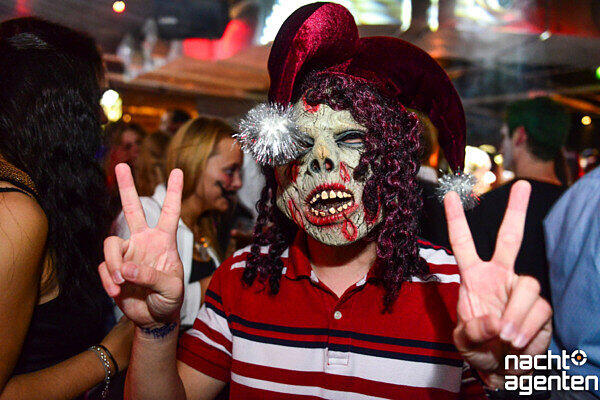 Unter dem Motto "Rock&rsquo;n Roll, Baby!" feierte München im Neuraum! Mehr Bilder unter: www.nachtagenten.de.