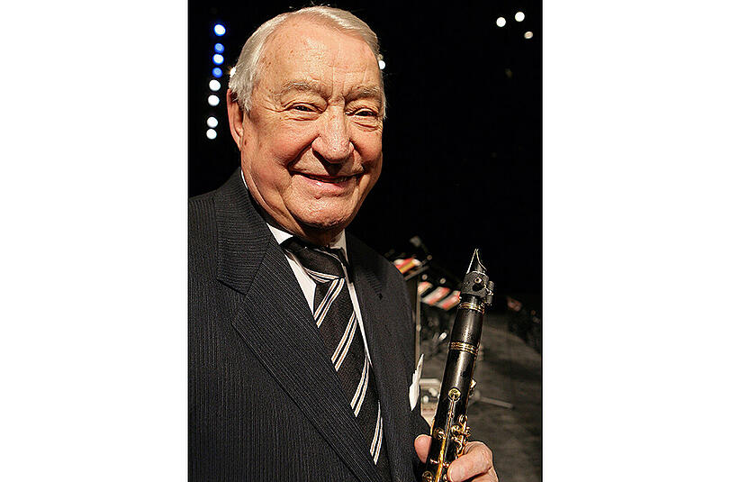 Bild aus dem Leben von Hugo Strasser: Der gebürtige Münchner Strasser, aufgenommen bei einem Termin im Friedrichstadtpalast in Berlin im Jahr 2007.