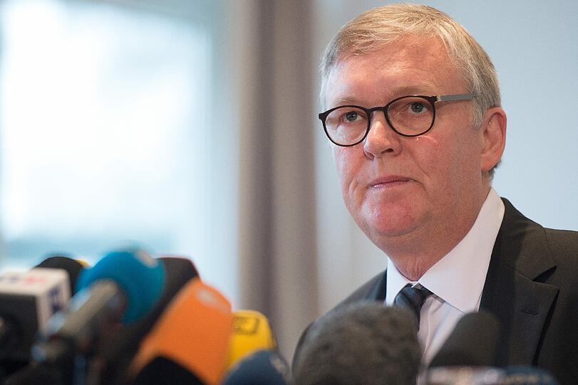 Der Chef der Germanwings Fluggesellschaft: Thomas Winkelmann stellt sich seit Dienstag fast durchgehend den Fragen der Presse.