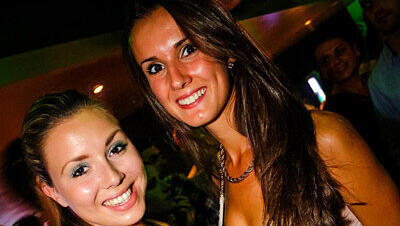 Klicken Sie sich durch die besten Partybilder des Wochenendes!