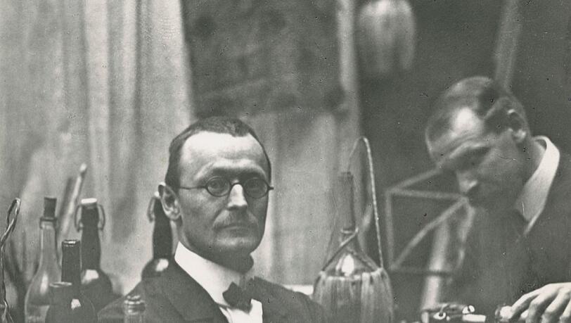 Hermann Hesse im Jahr 1910. Hermann Hesse im Jahr 1910.
