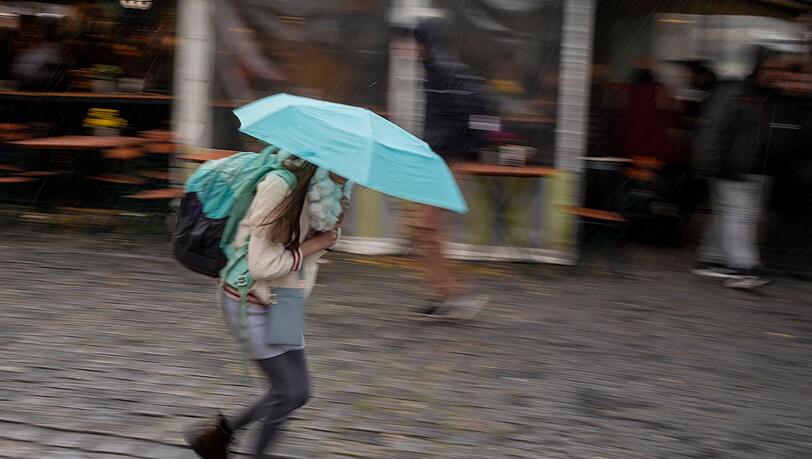 Am Wochenende bleibt es windig in Bayern. (Symbolbild) Am Wochenende bleibt es windig in Bayern. (Symbolbild)
