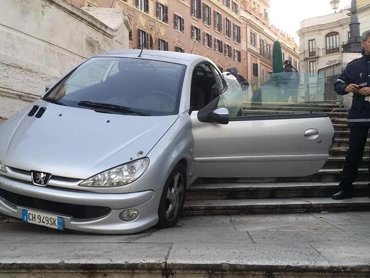 Das Auto wurde beschlagnahmt.