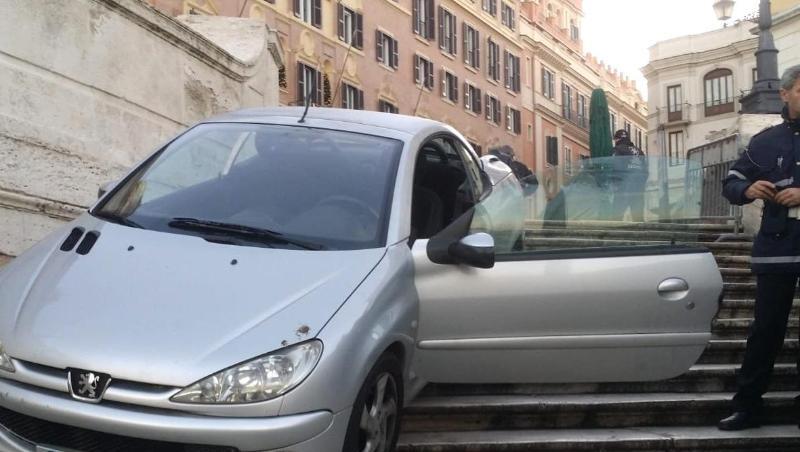 Das Auto wurde beschlagnahmt. Das Auto wurde beschlagnahmt.