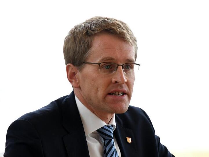 Schleswig-Holsteins Ministerpräsident Daniel Günther setzt auf einen Bestand der Jamaika-Koalition über die Landtagswahl im Frühjahr 2022 hinaus.