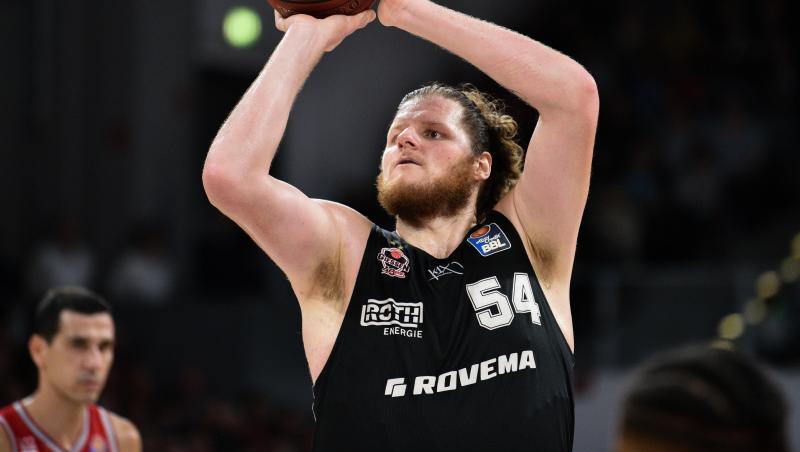 John Bryant ist in der Basketball-Bundesliga derzeit der beste Korbjäger. John Bryant ist in der Basketball-Bundesliga derzeit der beste Korbjäger.