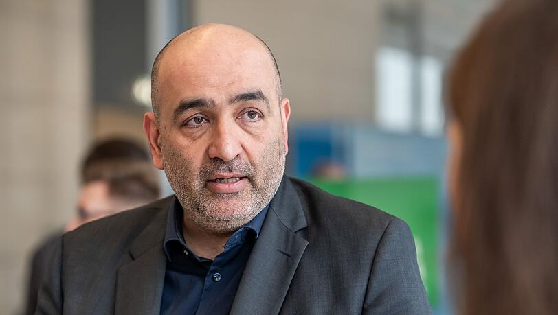 Bundestags-Vizepräsident Omid Nouripour wünscht sich Fortschritte bei einer Reform der Landtagswahltermine. Bundestags-Vizepräsident Omid Nouripour wünscht sich Fortschritte bei einer Reform der Landtagswahltermine.