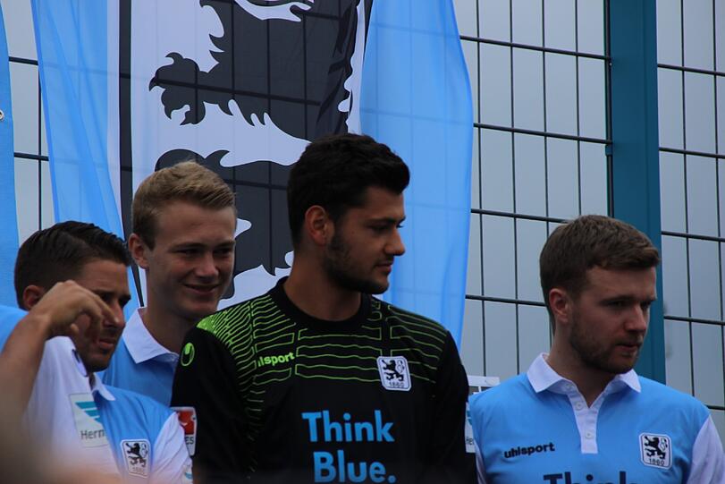 Weitere Bilder von der Präsentation der Zweitliga-Profis vom TSV 1860 München beim Löwen-Fanfest