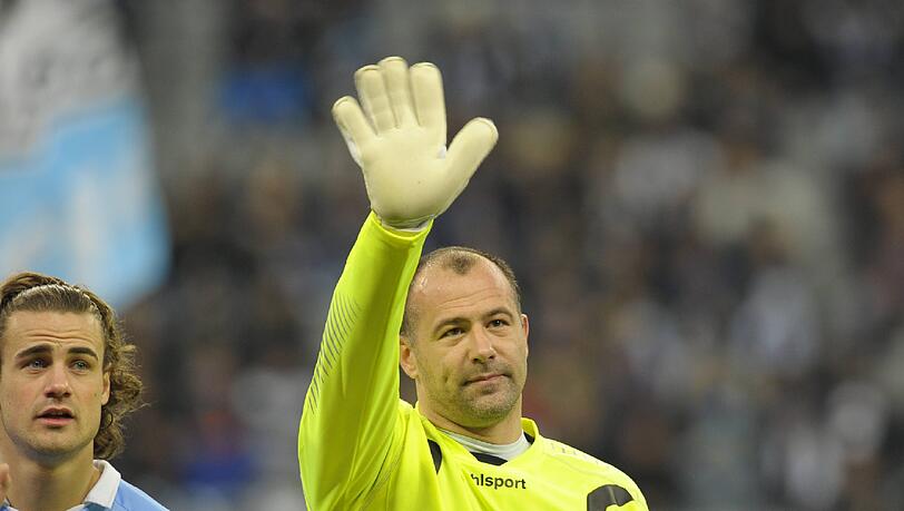 Sagte Servus bei den Löwen: Kult-Keeper Gabor Kiraly. Sagte Servus bei den Löwen: Kult-Keeper Gabor Kiraly.