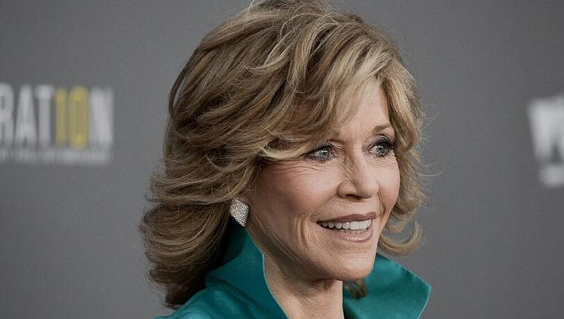 Jane Fonda macht auch mit 75 eine gute Figur Jane Fonda macht auch mit 75 eine gute Figur