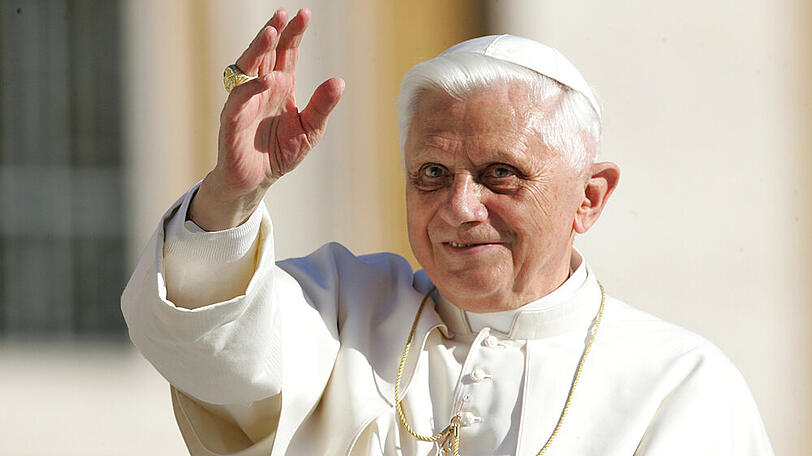 Papst Benedikt XVI. bei einem Besuch im Schloss Bellevue in Berlin 2012.