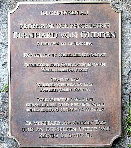 Die Gedenktafel für Bernhard von Gudden. Die Gedenktafel für Bernhard von Gudden.