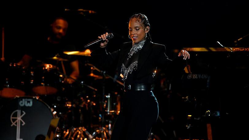 Die amerikanische Sängerin Alicia Keys in der Münchner Olympiahalle.