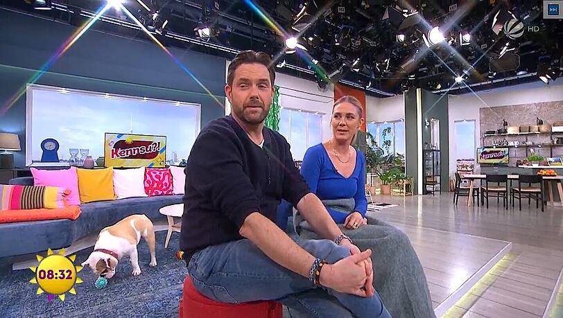 Matthias Killing und Alina Merkau sind sich beim "Frühstücksfernsehen" nicht ganz einig.