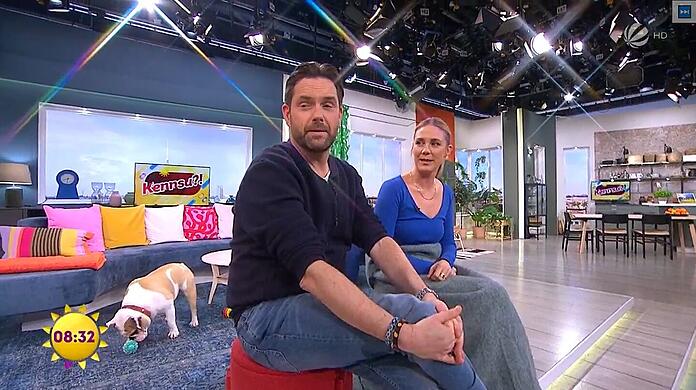 Matthias Killing und Alina Merkau sind sich beim "Frühstücksfernsehen" nicht ganz einig.