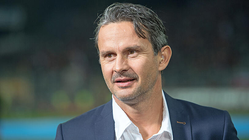 Dirk Schuster erhält einen Vertrag bis zum 30. Juni 2019. Ihm war mit den "Lilien" zwischen 2014 und 2015 der Durchmarsch von der 3. Liga in die Bundesliga gelungen.