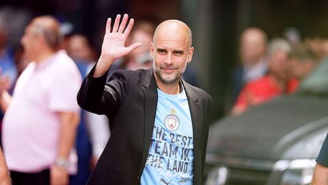 Auf nach Manchester: Pep Guardiola bei der Abreise aus Istanbul.