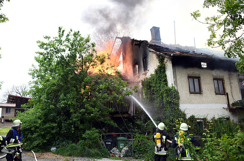 Ein 14-jähriger Junge hat am Freitag ein altes Wohnhaus in Brand gesetzt.