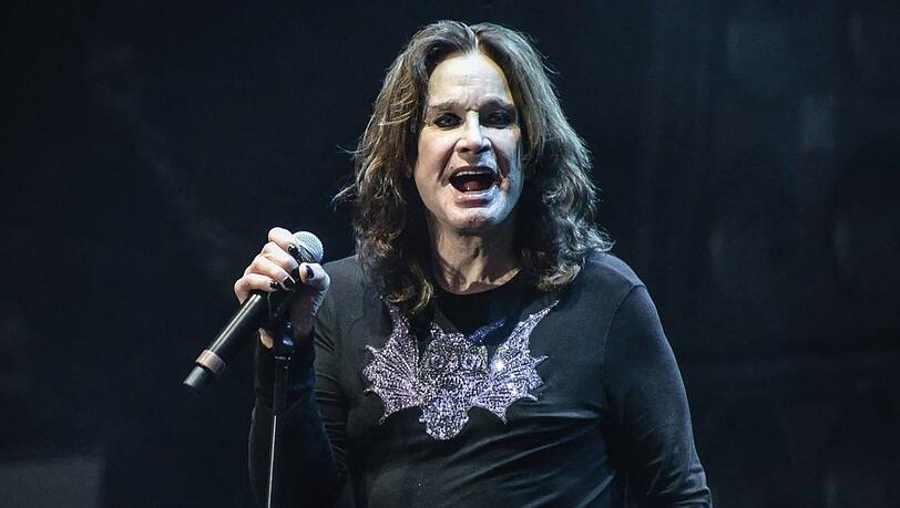 Vor einem Jahr bewegte der Tod von Ozzy Osbourne die Musikwelt. Vor einem Jahr bewegte der Tod von Ozzy Osbourne die Musikwelt.
