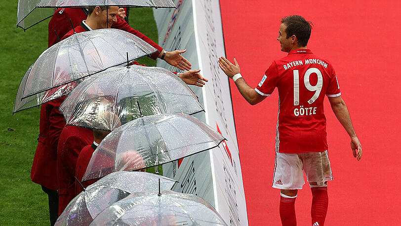 Mario Götze nach seinem vielleicht letzten Bundesliga-Einsatz für den FC Bayern. Mario Götze nach seinem vielleicht letzten Bundesliga-Einsatz für den FC Bayern.