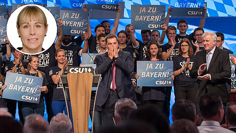 Der Ministerpräsident und der Parteichef: Markus Söder (l.) und Horst Seehofer auf der Bühne. AZ-Nachrichtenchefin Natalie Kettinger kommentiert den CSU-Parteitag im Postpalast.